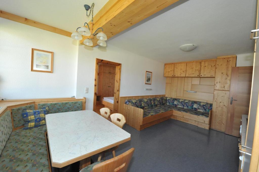 Haus Helga Ξενοδοχείο Mauterndorf  Δωμάτιο φωτογραφία